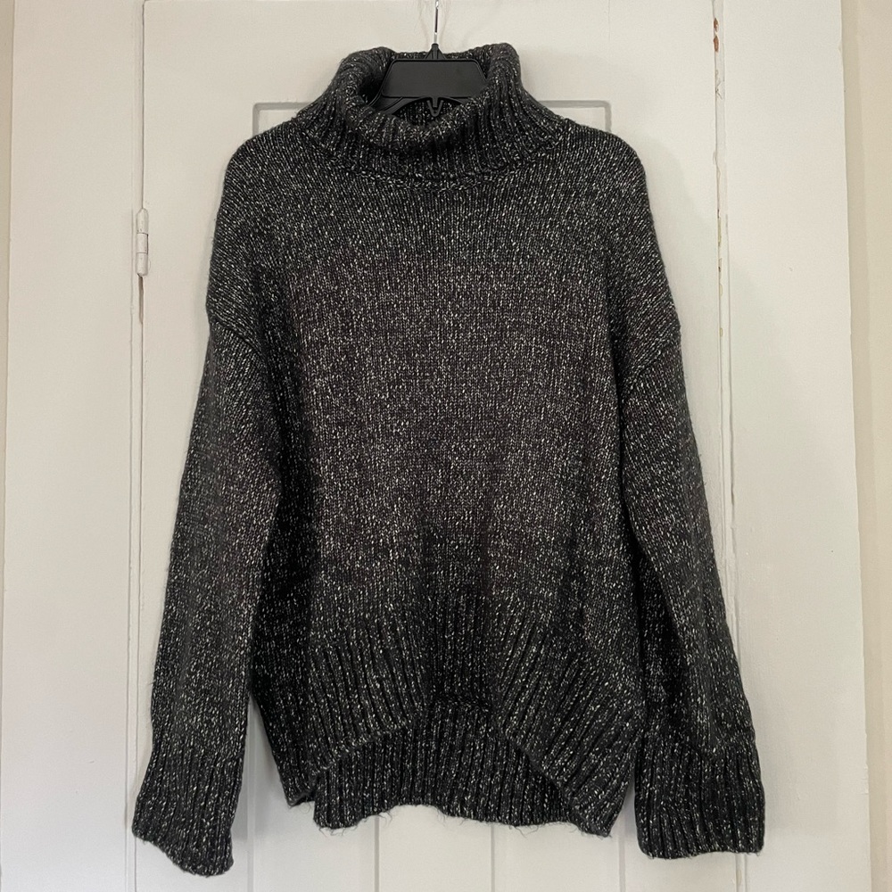 H&M Women’s Turtleneck Sweater